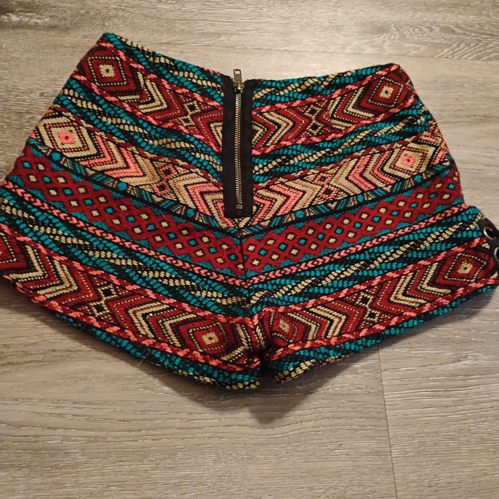 Aztec Shorts 🌈 - Picture 2 of 4